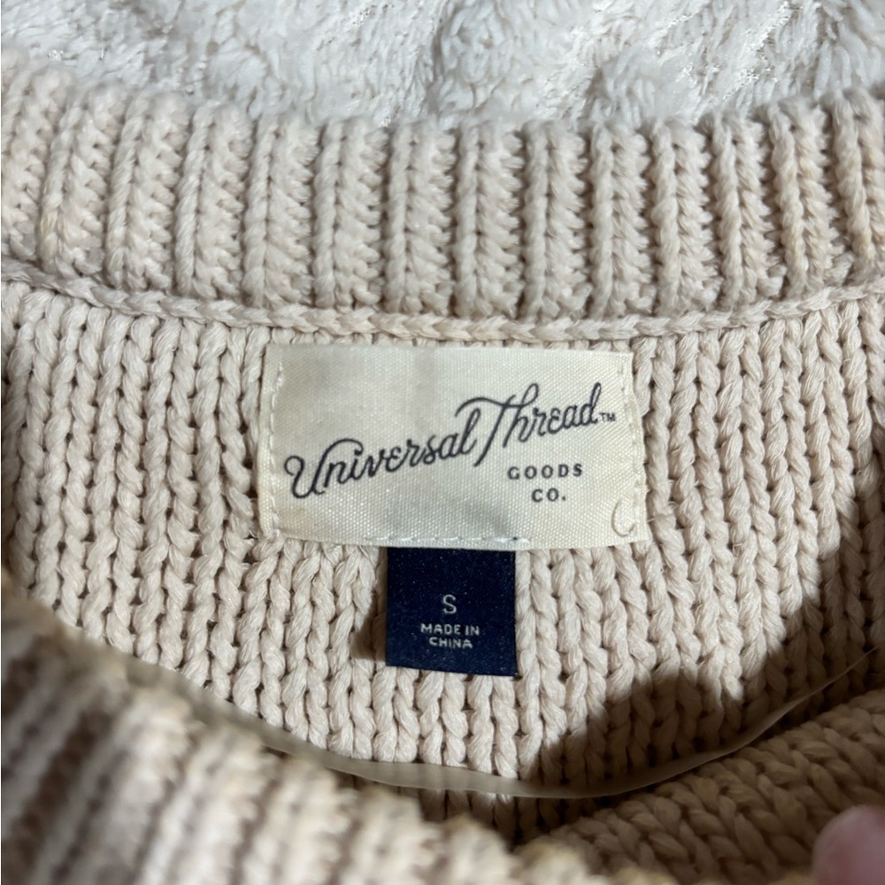 Universal Thread Sweater Vest Small - image 5